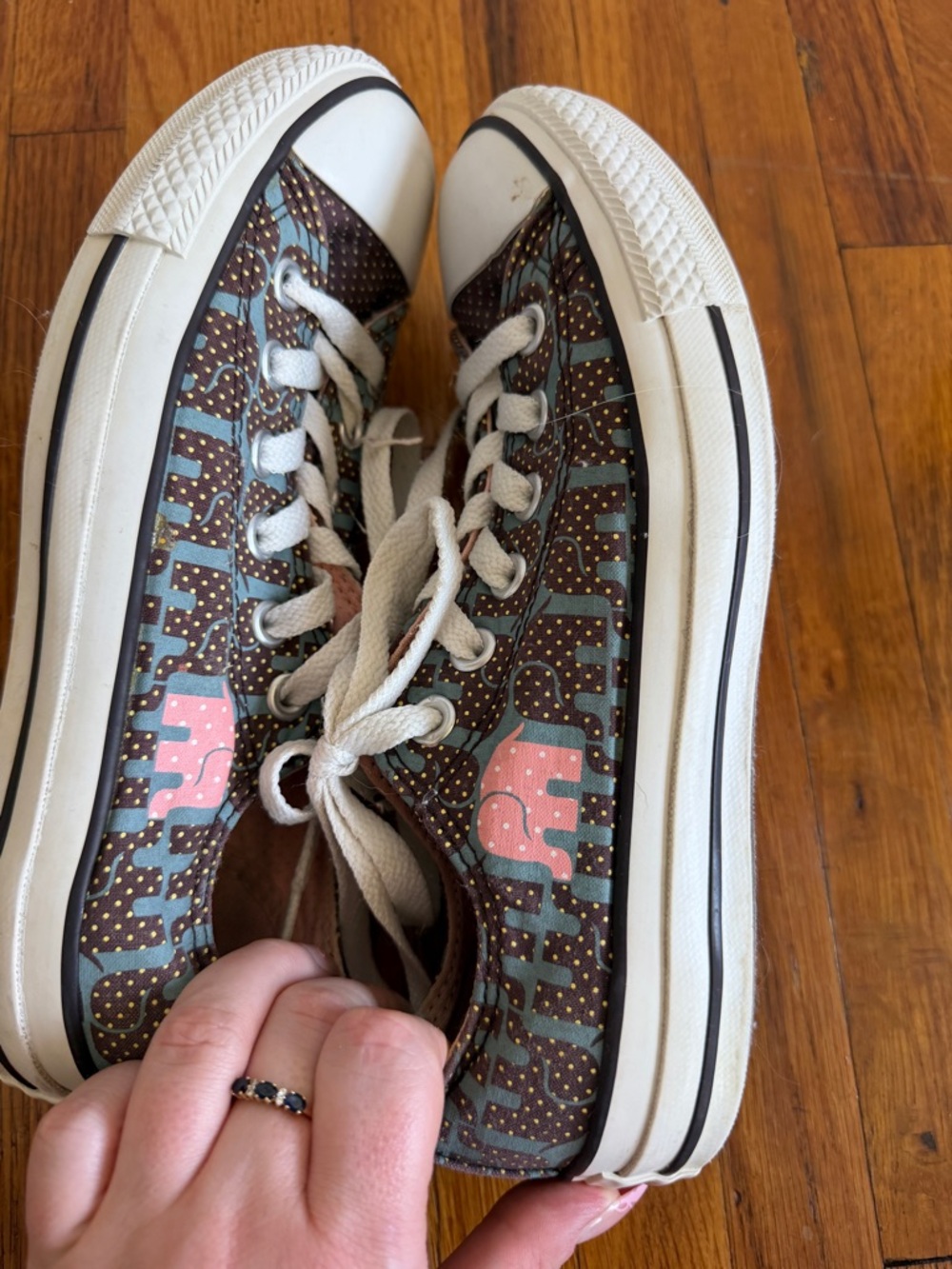 Converse Canvas Low-Top Sneakers with elephant print - Picture 3 of 6